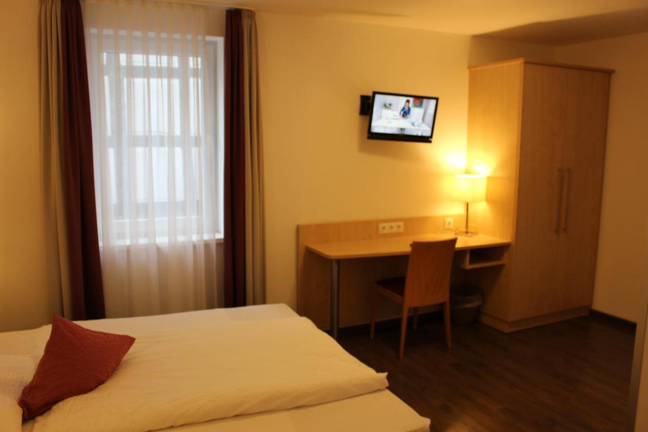 Hotel-Gasthaus-Kraft Schauenburg Esterno foto